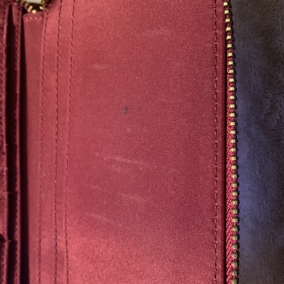 Liz Claiborne Maroon Wallet - Picture 5 of 7